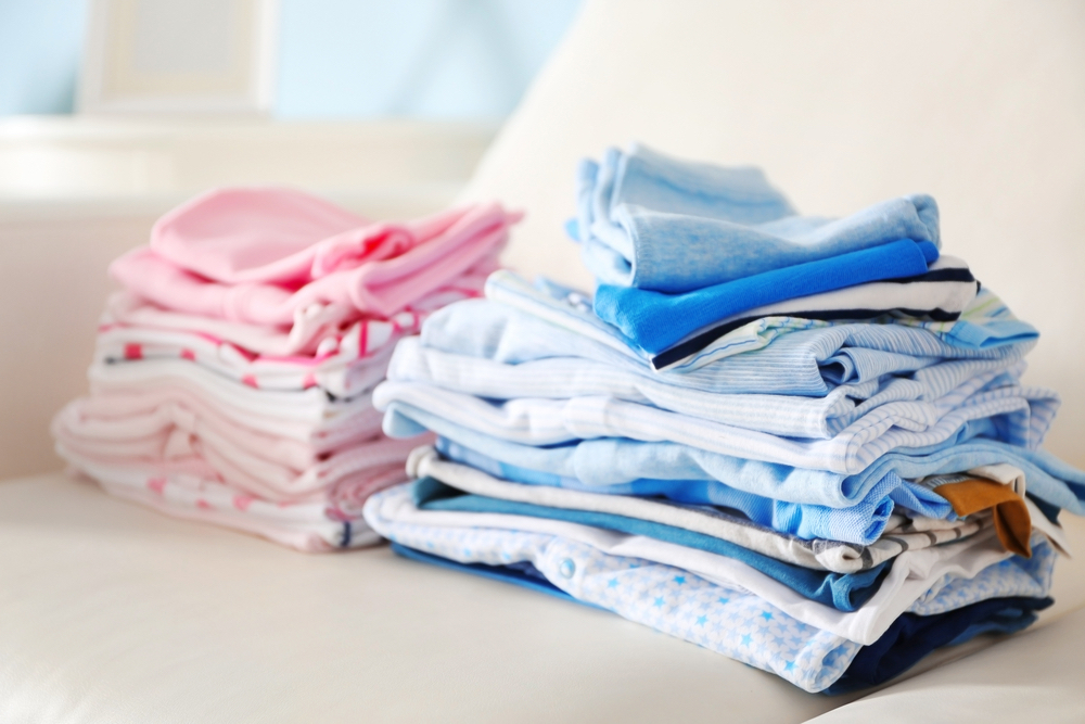 Sorting the clean washing